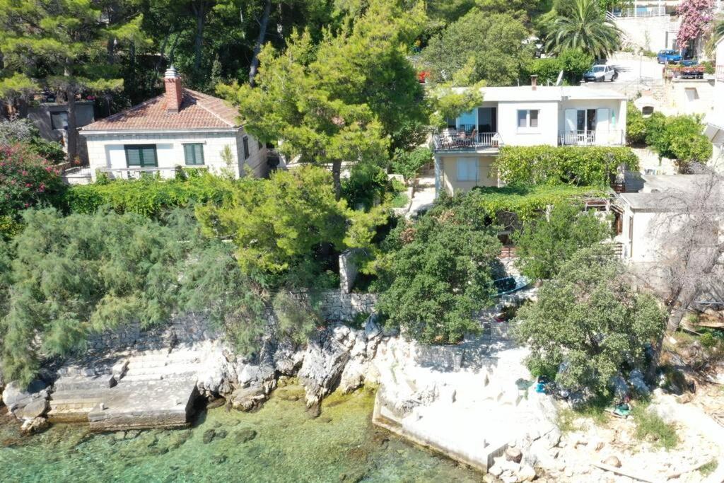 Mljet 2 You - Seafront Apartment 2+2 Sobra Екстер'єр фото